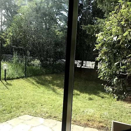 Studio Agreable & Charmant + Wi-fi アパート ヌイイ＝シュル＝セーヌ